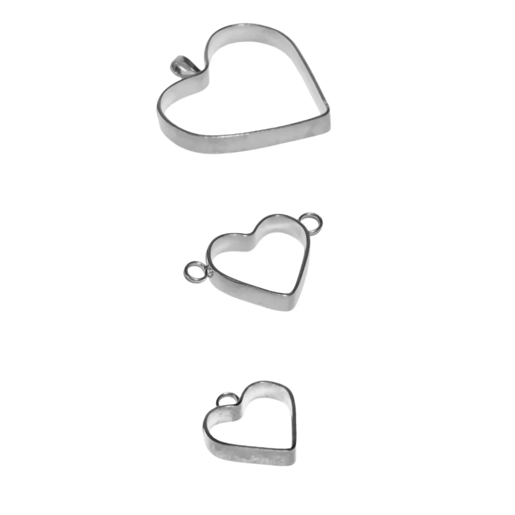 فریم نقره ای قلب